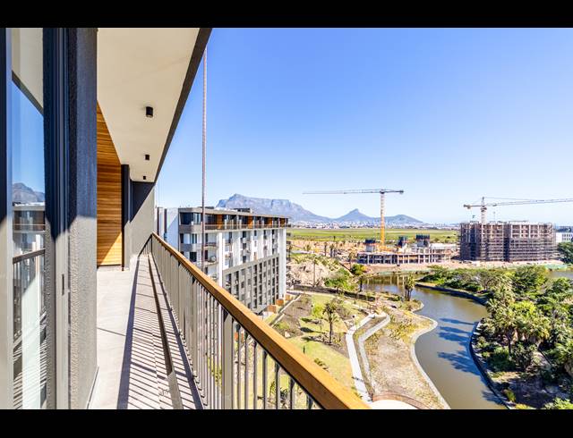 2 BEDROOM APARTMENT FOR SALE IN CENTURY CITY